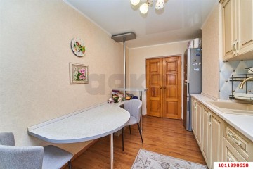 Фото №3: 4-комнатная квартира 74 м² - Краснодар, мкр. Краевая Клиническая Больница, ул. 1 Мая, 234