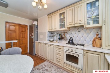 Фото №2: 4-комнатная квартира 74 м² - Краснодар, мкр. Краевая Клиническая Больница, ул. 1 Мая, 234