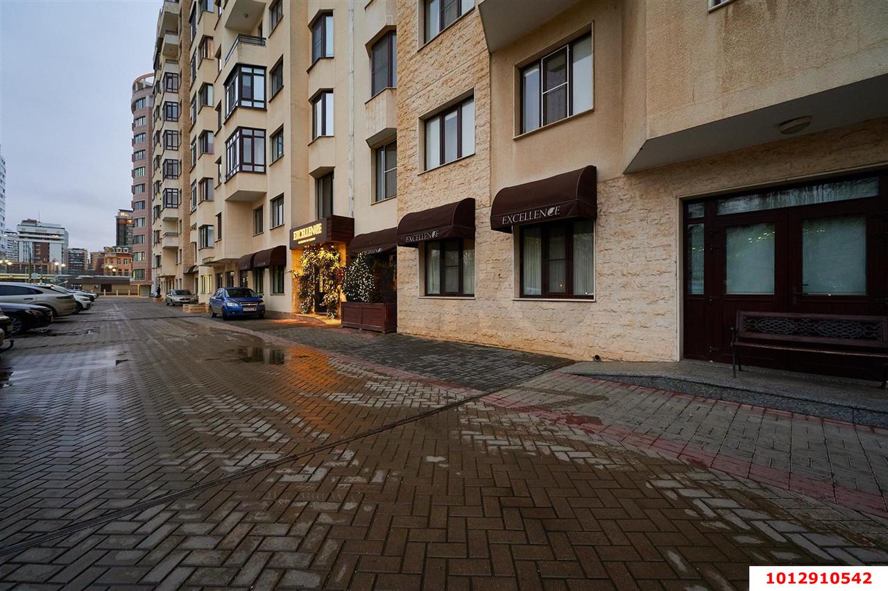 Фото №2: 2-комнатная квартира 65 м² - Краснодар, Центральный, ул. Кубанская Набережная, 4