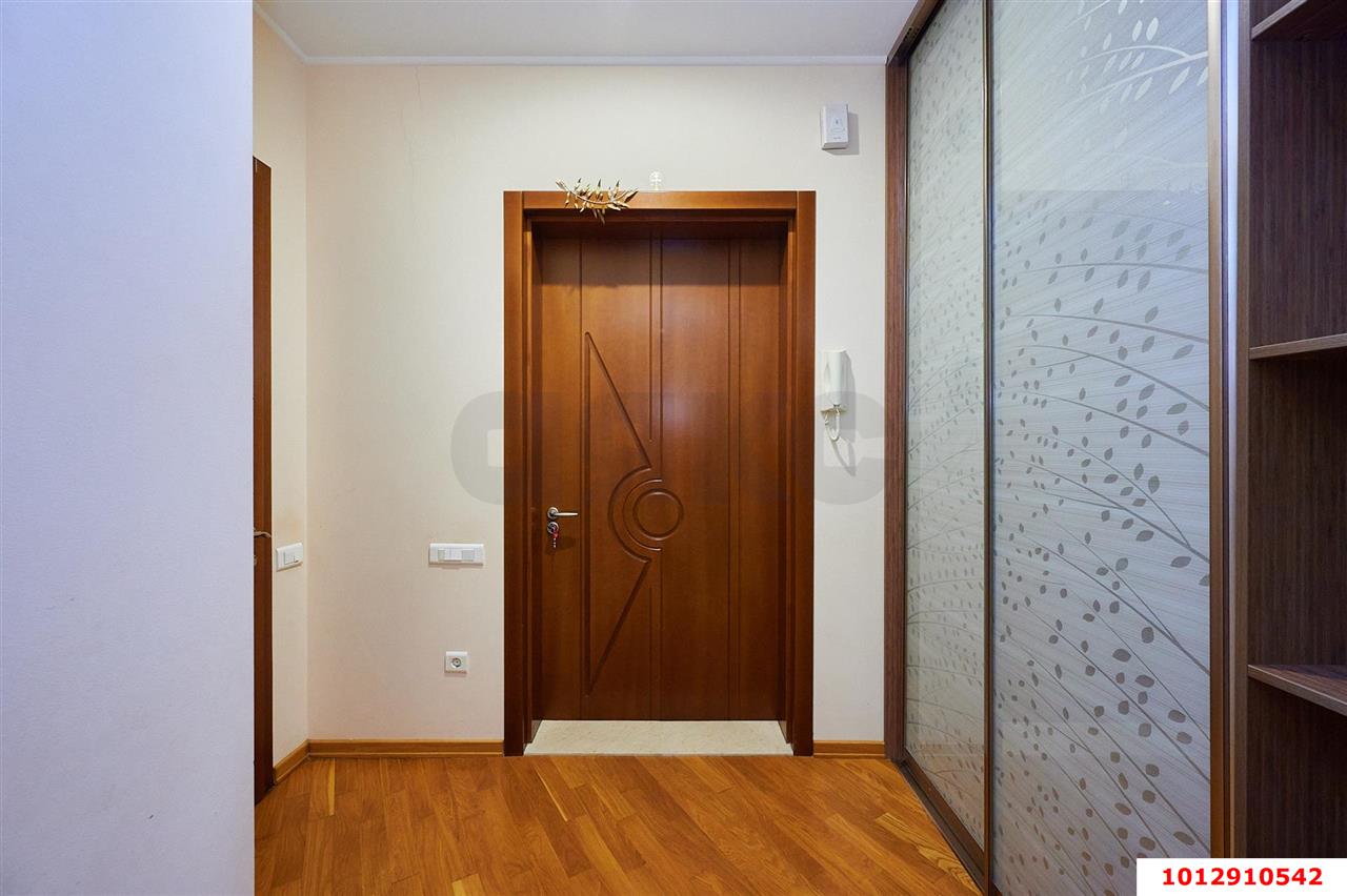 Фото №3: 2-комнатная квартира 65 м² - Краснодар, Центральный, ул. Кубанская Набережная, 4