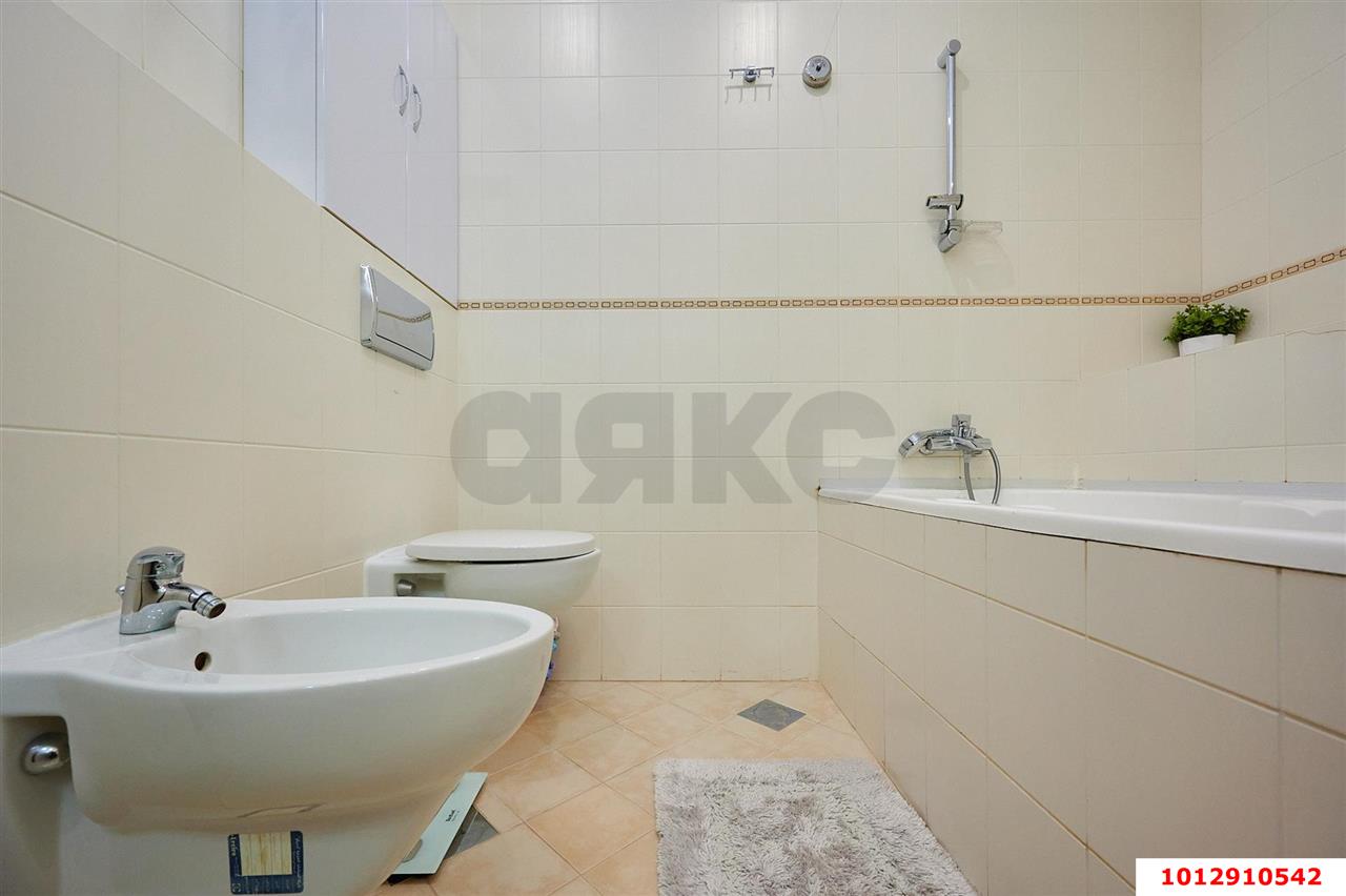 Фото №7: 2-комнатная квартира 65 м² - Краснодар, Центральный, ул. Кубанская Набережная, 4