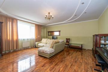 Фото №1: 2-комнатная квартира 82 м² - Краснодар, мкр. Завод Измерительных Приборов, ул. Зиповская, 8