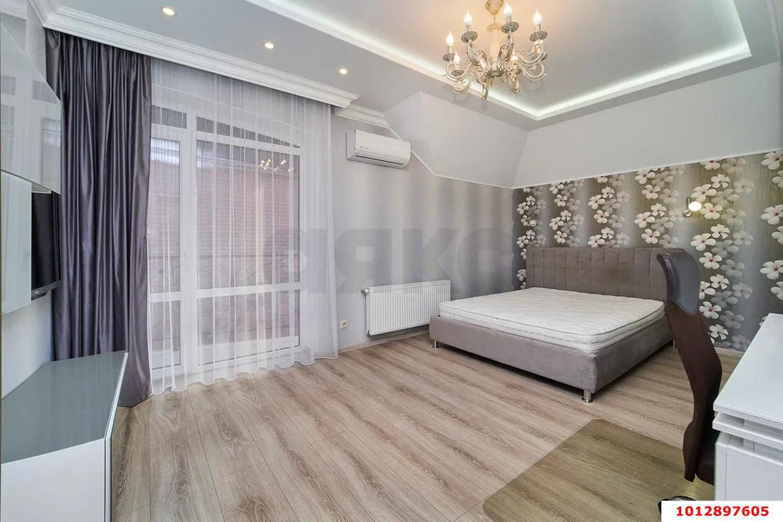 Фото №10: Дом 296 м² + 7.1 сот. - Краснодар, Прикубанский внутригородской округ, мкр. Северный, ул. Звенигородская, 2