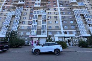 Фото №3: Торговое помещение 77 м² - Краснодар, мкр. жилой комплекс Сармат, ул. Западный Обход, 65к1