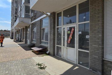 Фото №5: Торговое помещение 77 м² - Краснодар, мкр. жилой комплекс Сармат, ул. Западный Обход, 65к1