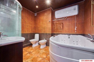 Фото №5: 4-комнатная квартира 136 м² - Краснодар, мкр. Центральный, ул. Кубанская Набережная, 31/1