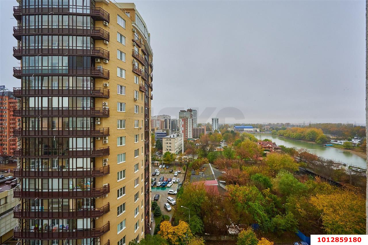 Фото №2: 4-комнатная квартира 136 м² - Краснодар, Центральный, ул. Кубанская Набережная, 31/1