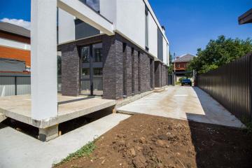 Фото №2: Дом 195 м² - Краснодар, мкр. Завод Радиоизмерительных Приборов, ул. Прочноокопская, 7