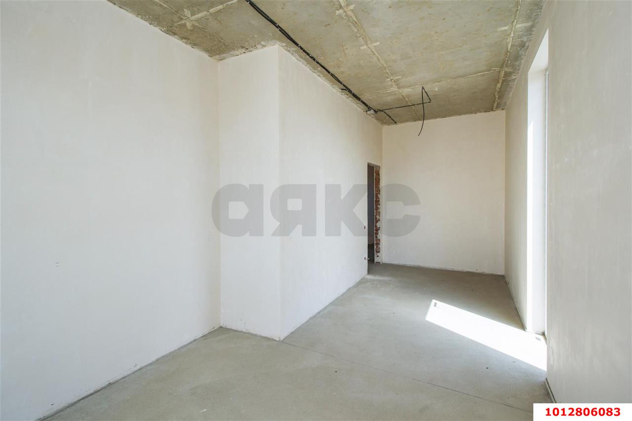 Фото №10: Дом 195 м² + 5 сот. - Краснодар, Прикубанский внутригородской округ, Калинино, мкр. Завод Радиоизмерительных Приборов, ул. Прочноокопская, 7