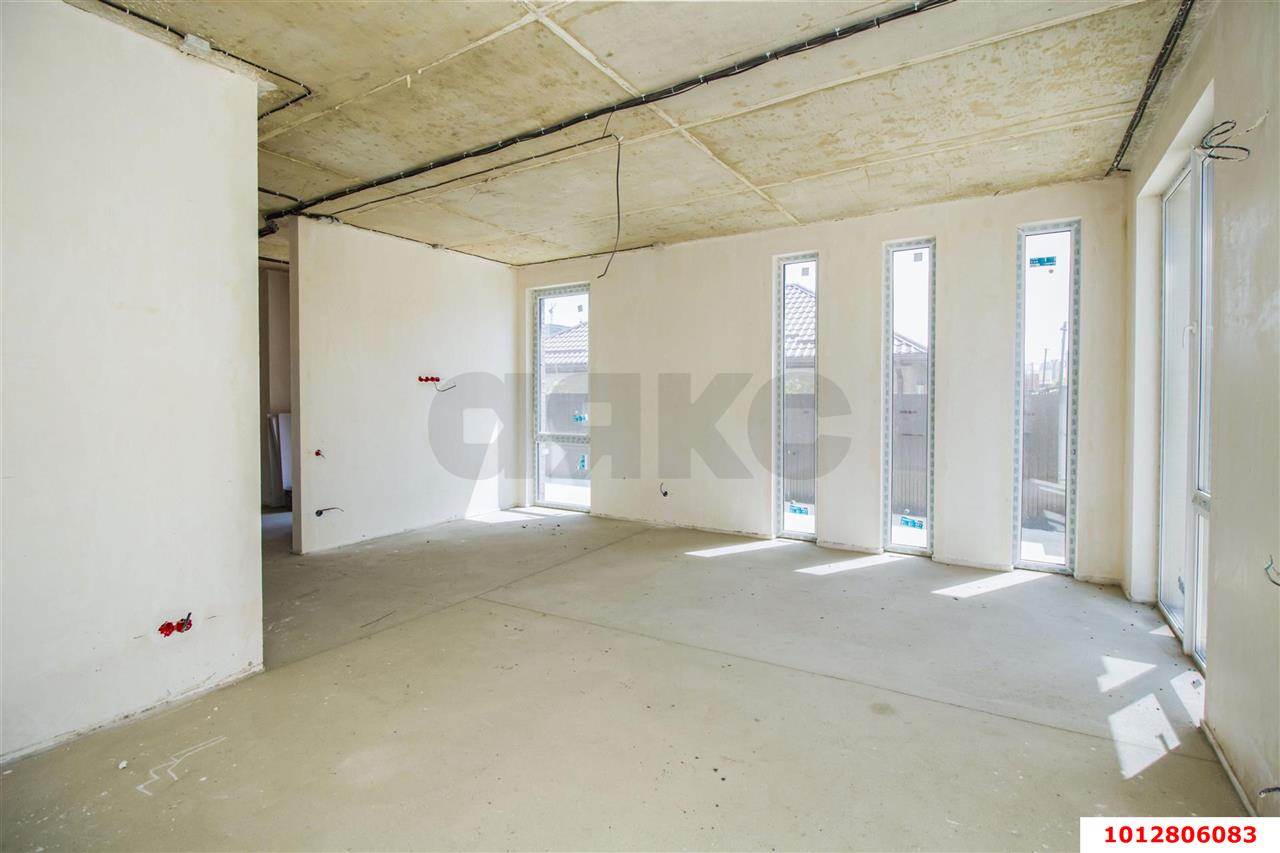 Фото №6: Дом 195 м² + 5 сот. - Краснодар, Прикубанский внутригородской округ, Калинино, мкр. Завод Радиоизмерительных Приборов, ул. Прочноокопская, 7