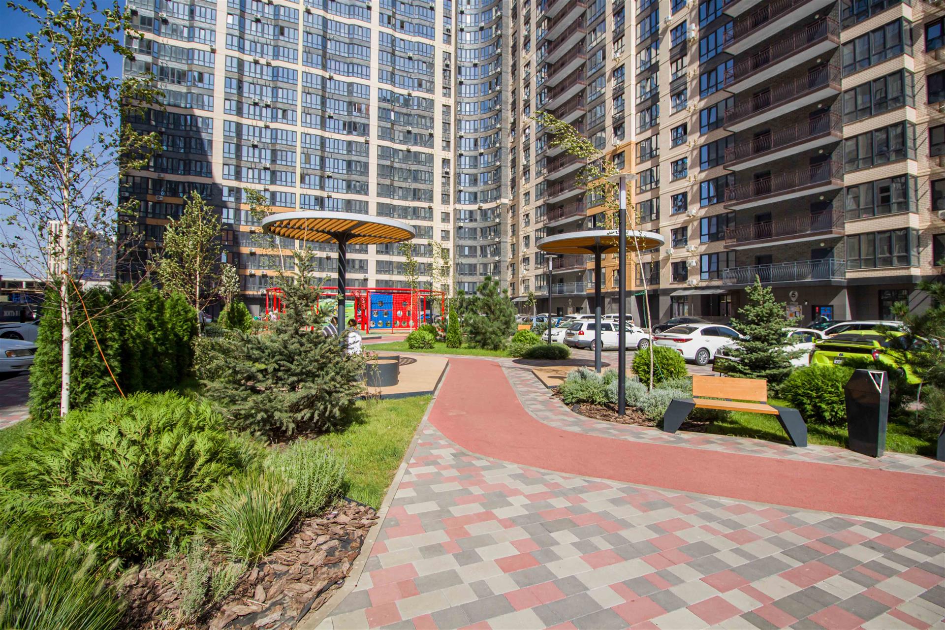 Фото №1: 1-комнатная квартира 43 м² - Краснодар, Прикубанский внутригородской округ, мкр. Восточно-Кругликовский, ул. им. Героя Яцкова И.В., 28