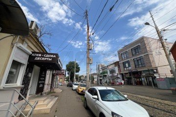 Фото №3: Торговое помещение 39 м² - Краснодар, мкр. Центральный, ул. Коммунаров, 95