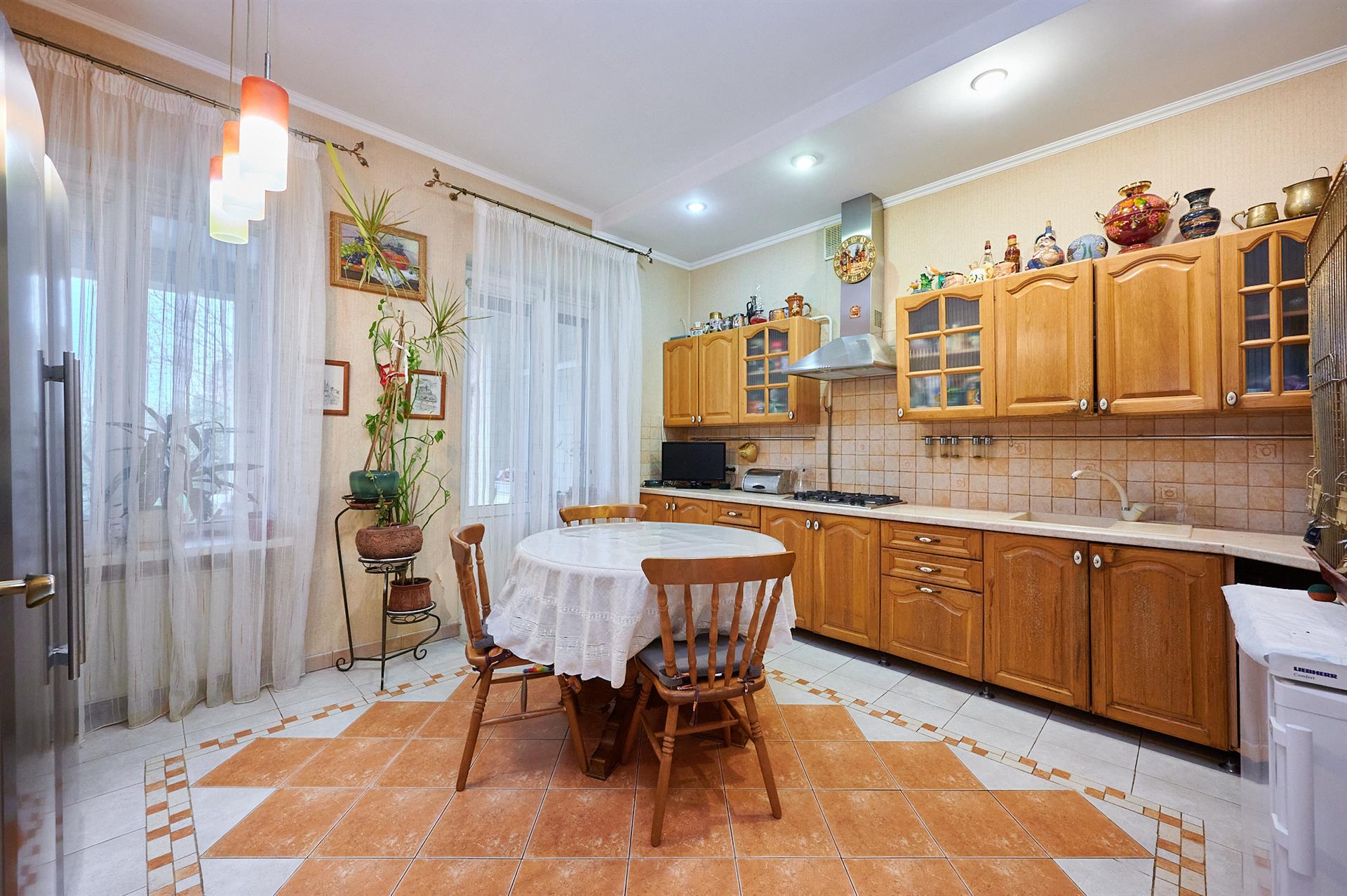 Фото №1: Дом 386 м² + 8.09 сот. - Краснодар, Прикубанский внутригородской округ, мкр. Музыкальный, ул. им. Микешина М.О.