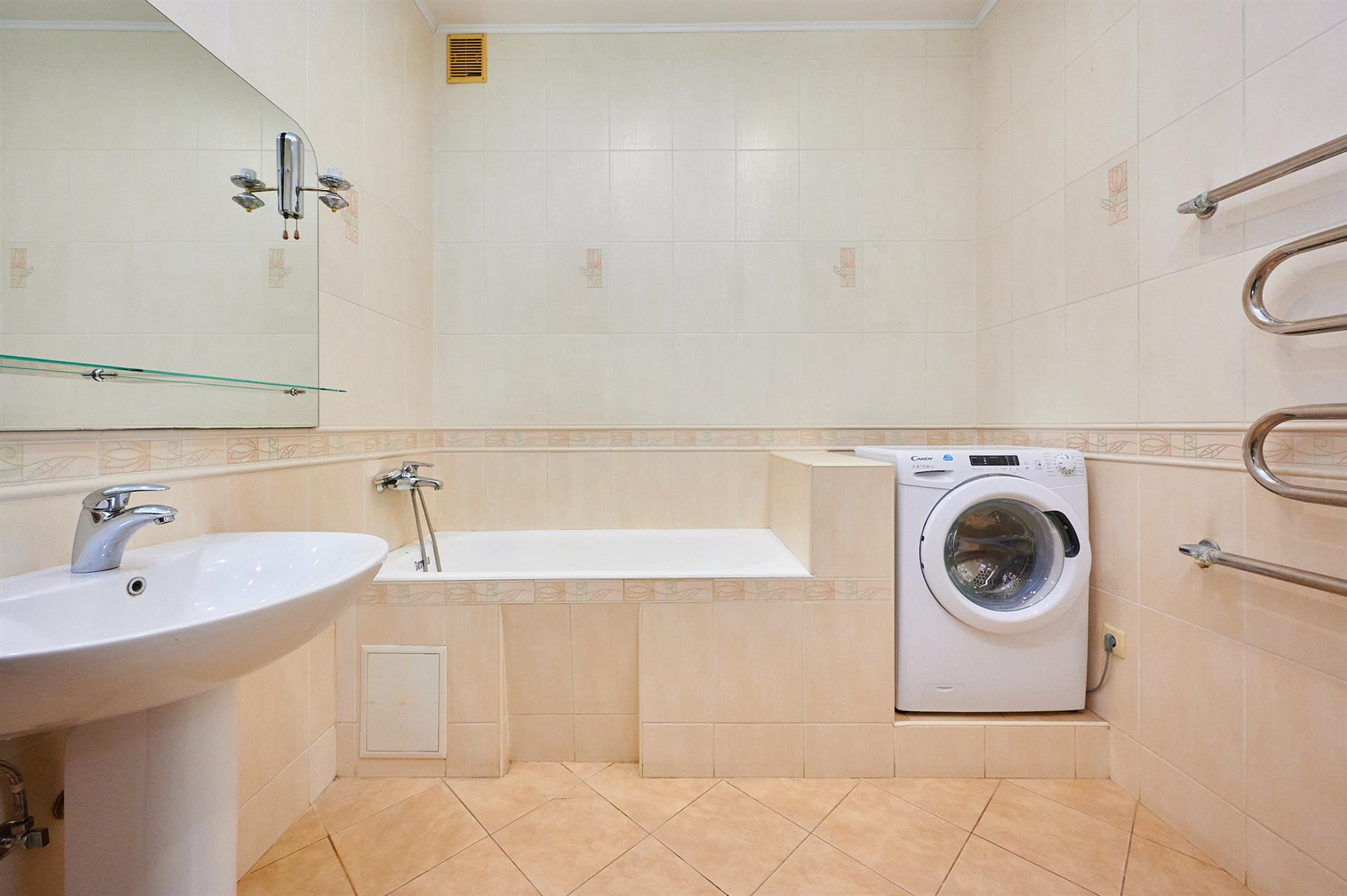 Фото №12: Дом 386 м² + 8.09 сот. - Краснодар, Прикубанский внутригородской округ, мкр. Музыкальный, ул. им. Микешина М.О.