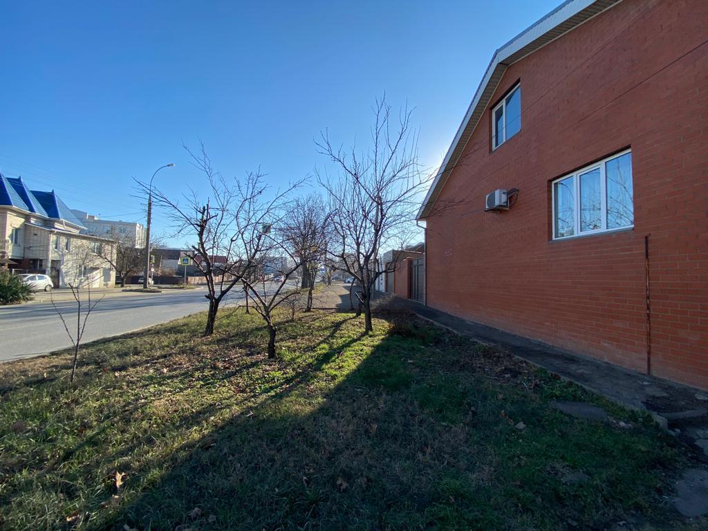 Фото №5: Дом 215 м² + 6.7 сот. - Краснодар, Западный внутригородской округ, мкр. Сельскохозяйственный Институт, ул. Бабушкина, 35