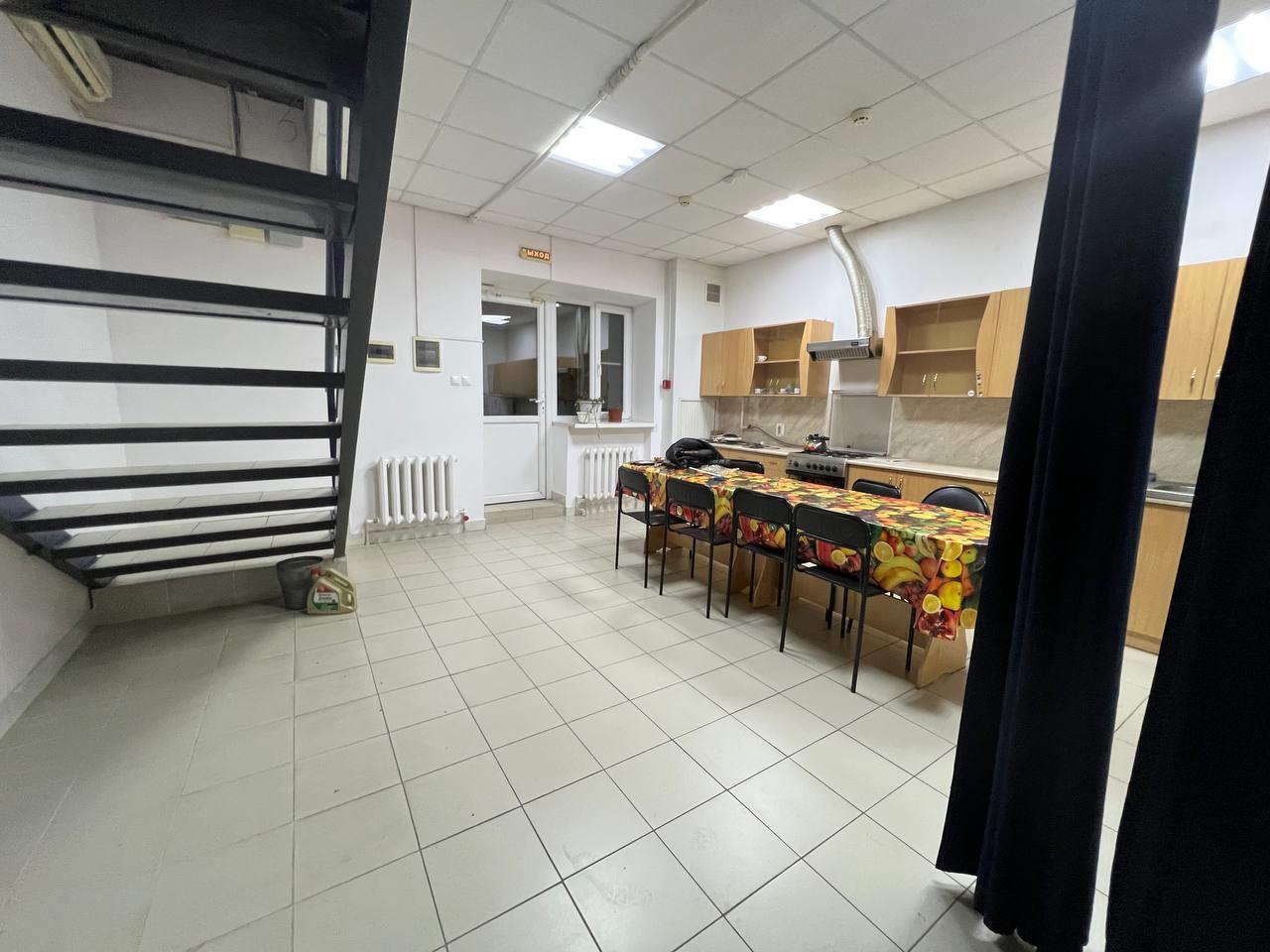 Фото №7: Коммерция 721 м² - Темрюк, ул. Парижской Коммуны, 38