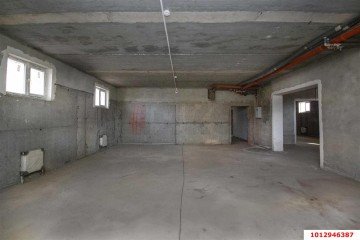 Фото №1: Торговое помещение 133 м² - Российский, мкр. Прикубанский внутригородской округ, ул. имени В.М. Комарова, 106Б
