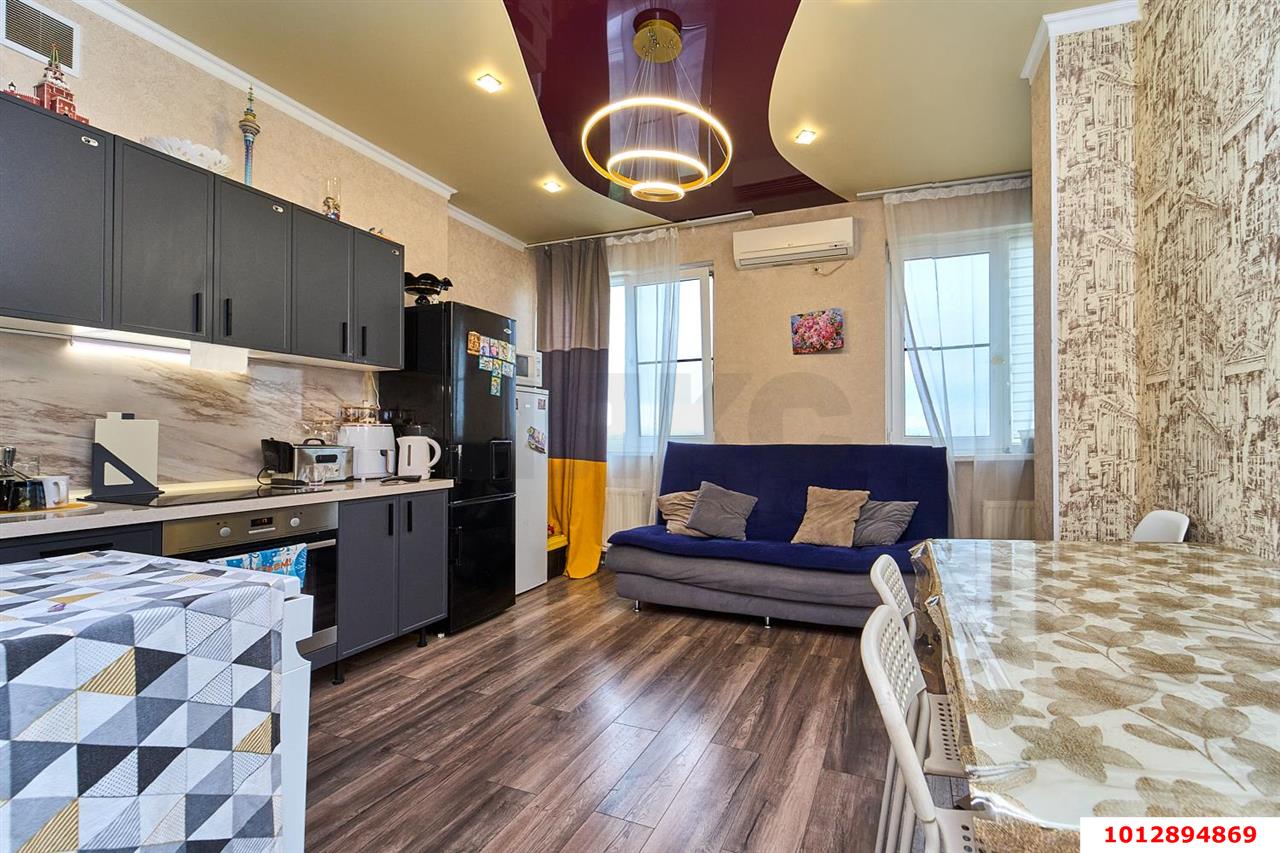 Фото №8: 2-комнатная квартира 65 м² - Краснодар, Прикубанский внутригородской округ, мкр. Сады Калинина, ул. Средняя, 81/4