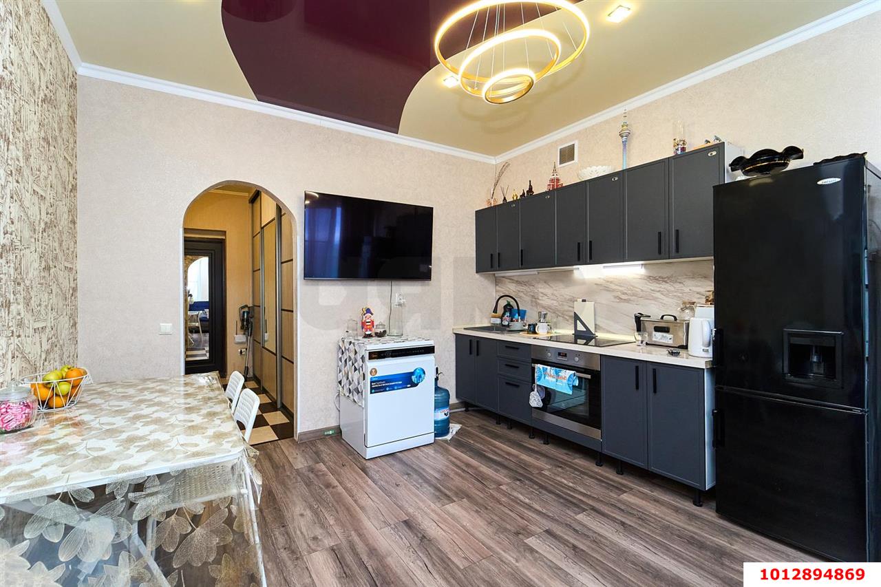 Фото №9: 2-комнатная квартира 65 м² - Краснодар, Прикубанский внутригородской округ, мкр. Сады Калинина, ул. Средняя, 81/4