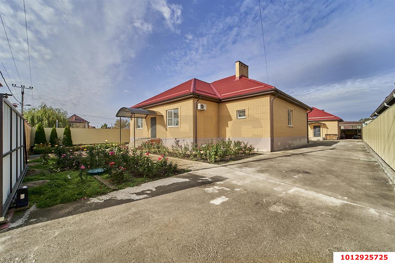 Фото №2: Дом 238 м² + 12 сот. - Знаменский, мкр. Карасунский внутригородской округ, ул. Ольховая, 79