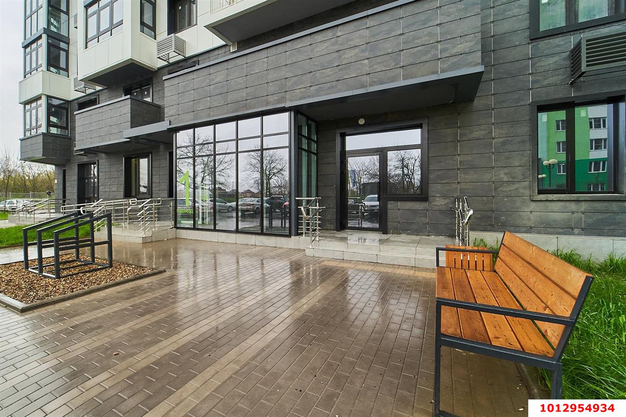 Фото №2: 3-комнатная квартира 93 м² - Краснодар, Карасунский внутригородской округ, мкр. Почтовый, ул. имени Валерия Гассия, 6/1