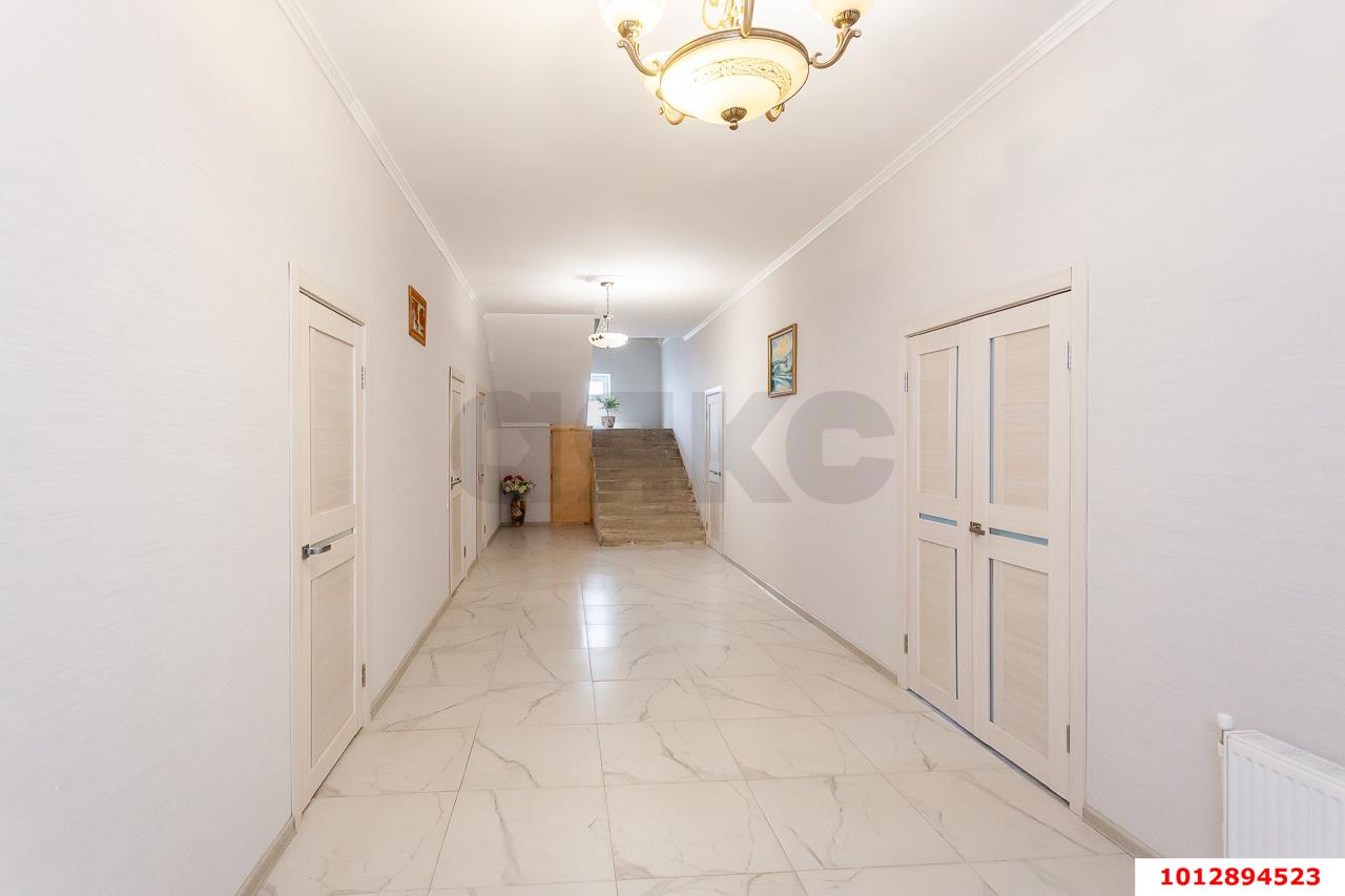 Фото №6: Дом 350 м² + 5.88 сот. - Краснодар, 2-я Площадка, ул. им. Лазарева, 33