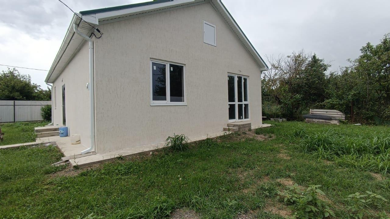 Фото №1: Дом 105 м² + 4.5 сот. - СНТ Микробиолог, ул. Малиновая, 52