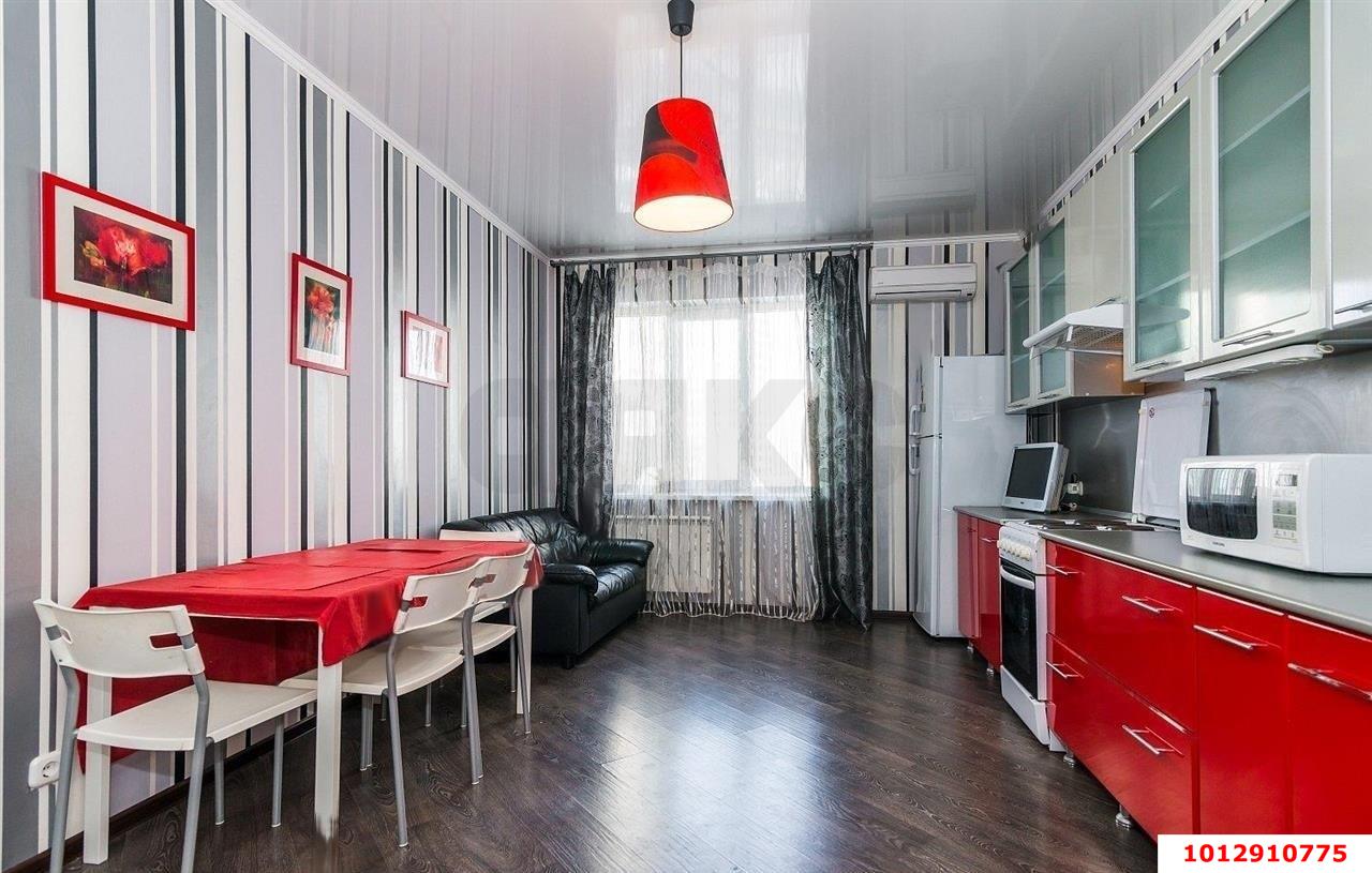 Фото №2: 2-комнатная квартира 75 м² - Краснодар, Центральный, ул. Кубанская Набережная, 31/1