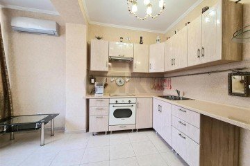 Фото №1: 2-комнатная квартира 70 м² - Краснодар, мкр. Музыкальный, ул. Рахманинова, 24