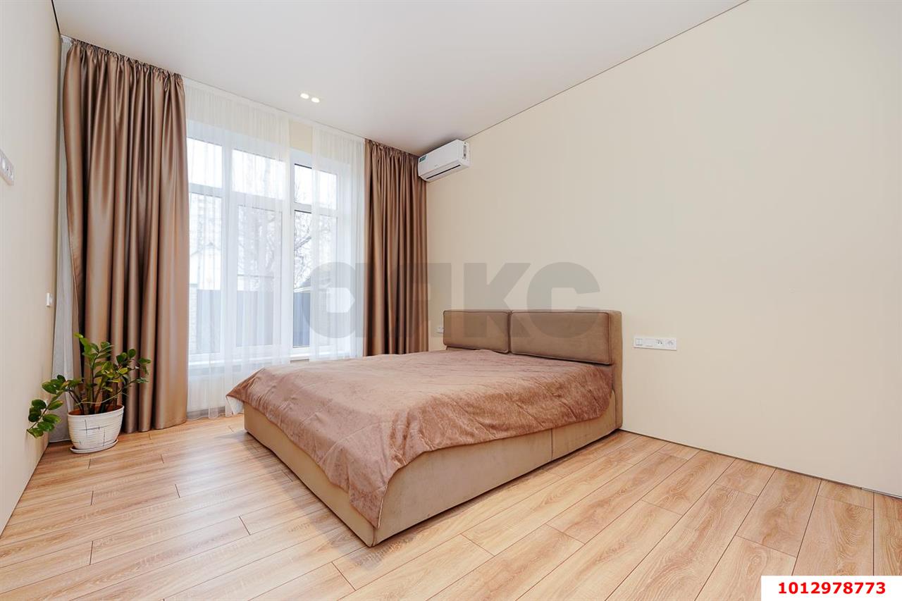 Фото №16: Дом 146 м² + 4 сот. - Краснодар, Центральный внутригородской округ, Покровка, мкр. Центральный, ул. Новокузнечная, 116