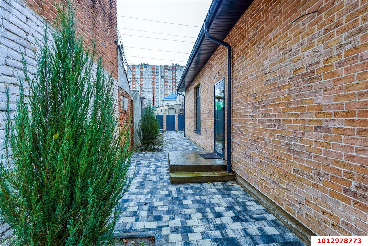 Фото №6: Дом 146 м² + 4 сот. - Краснодар, Центральный внутригородской округ, Покровка, мкр. Центральный, ул. Новокузнечная, 116