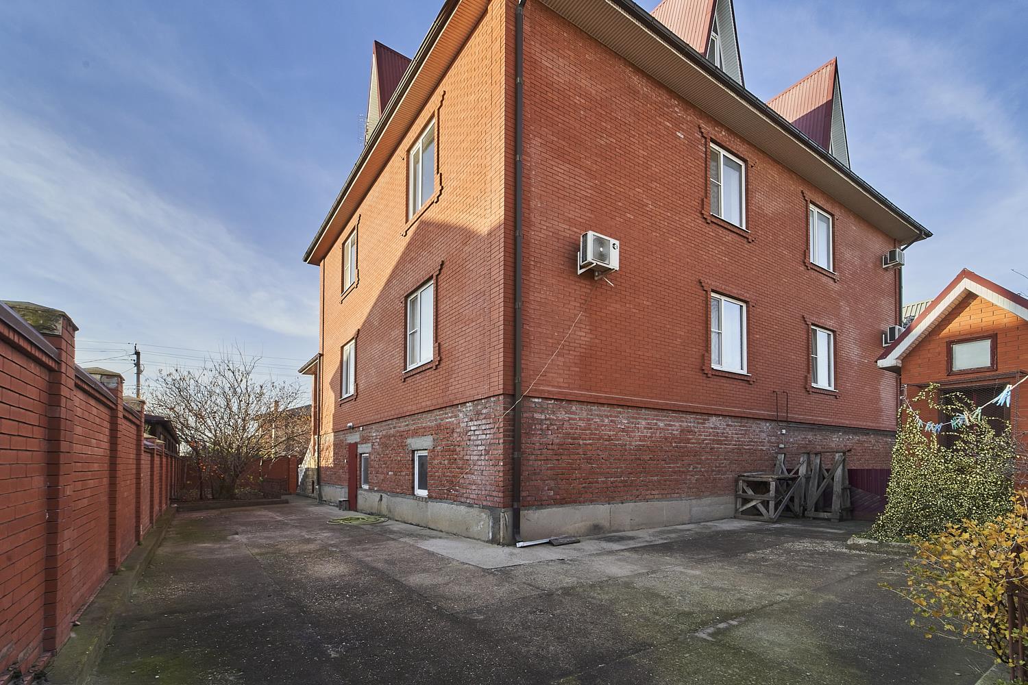 Фото №4: Дом 384 м² + 3.6 сот. - Краснодар, Прикубанский внутригородской округ, мкр. 2-я Площадка, ул. Дмитрия Донского, 18