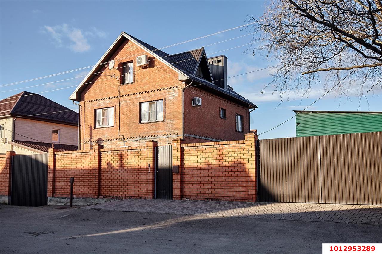 Фото №1: Дом 384 м² + 10.04 сот. - Краснодар, Карасунский внутригородской округ, ж/р Новознаменский, ул. Знаменская, 81