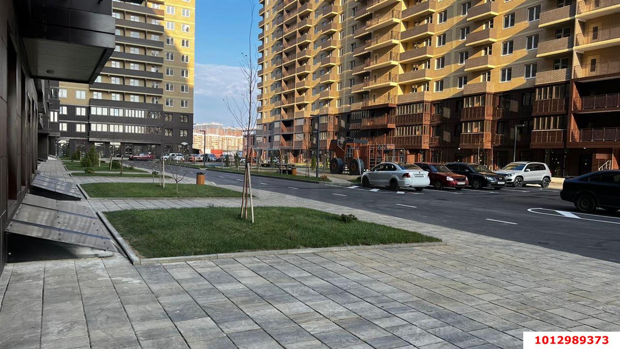 Фото №4: Коммерция 46 м² - Краснодар, Прикубанский внутригородской округ, мкр. жилой комплекс Ракурс, ул. имени Героя Ростовского, 8