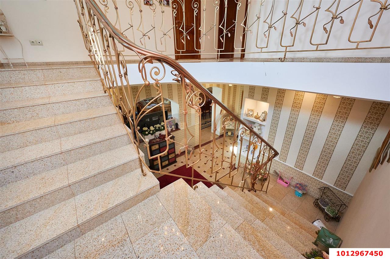 Фото №14: Дом 321 м² + 10.27 сот. - Краснодар, Прикубанский внутригородской округ, мкр. имени Н.И. Вавилова, ул. А.В. Дёмина, 37