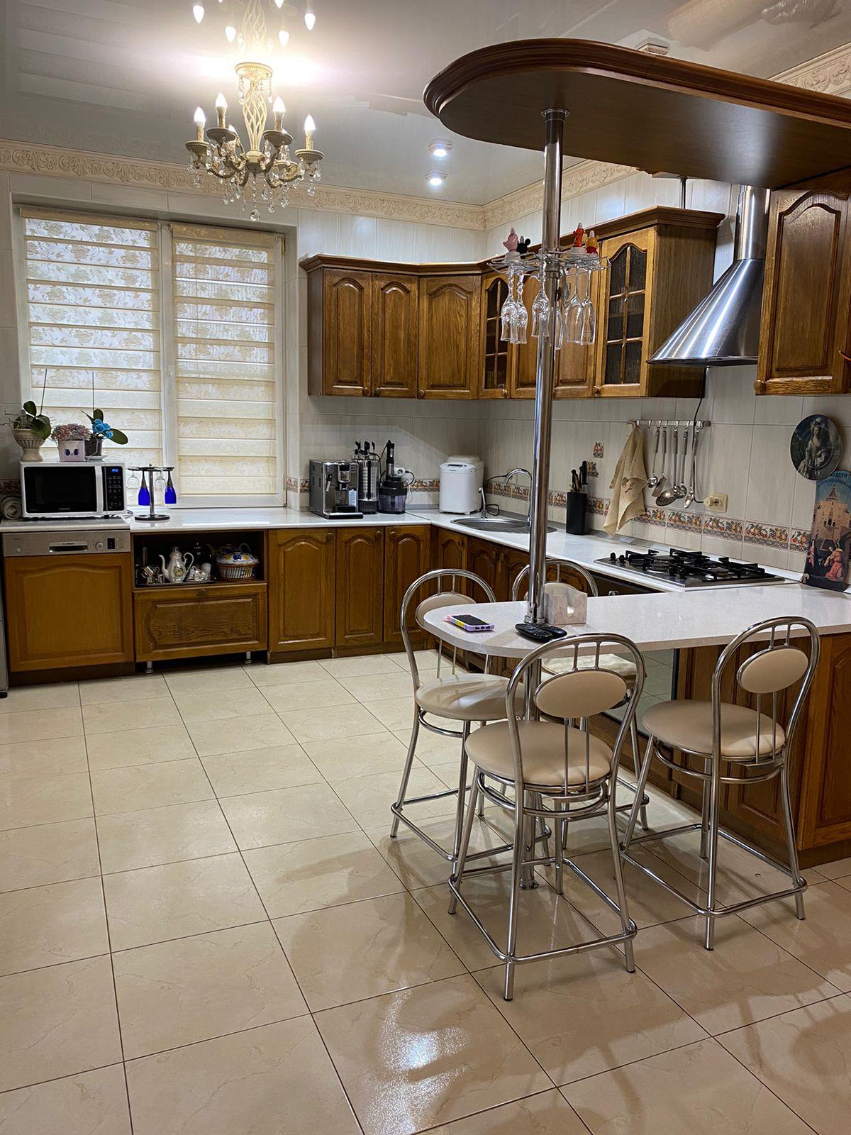 Фото №11: Дом 260 м² + 5 сот. - Тихорецк, ул. Воровского, 5В