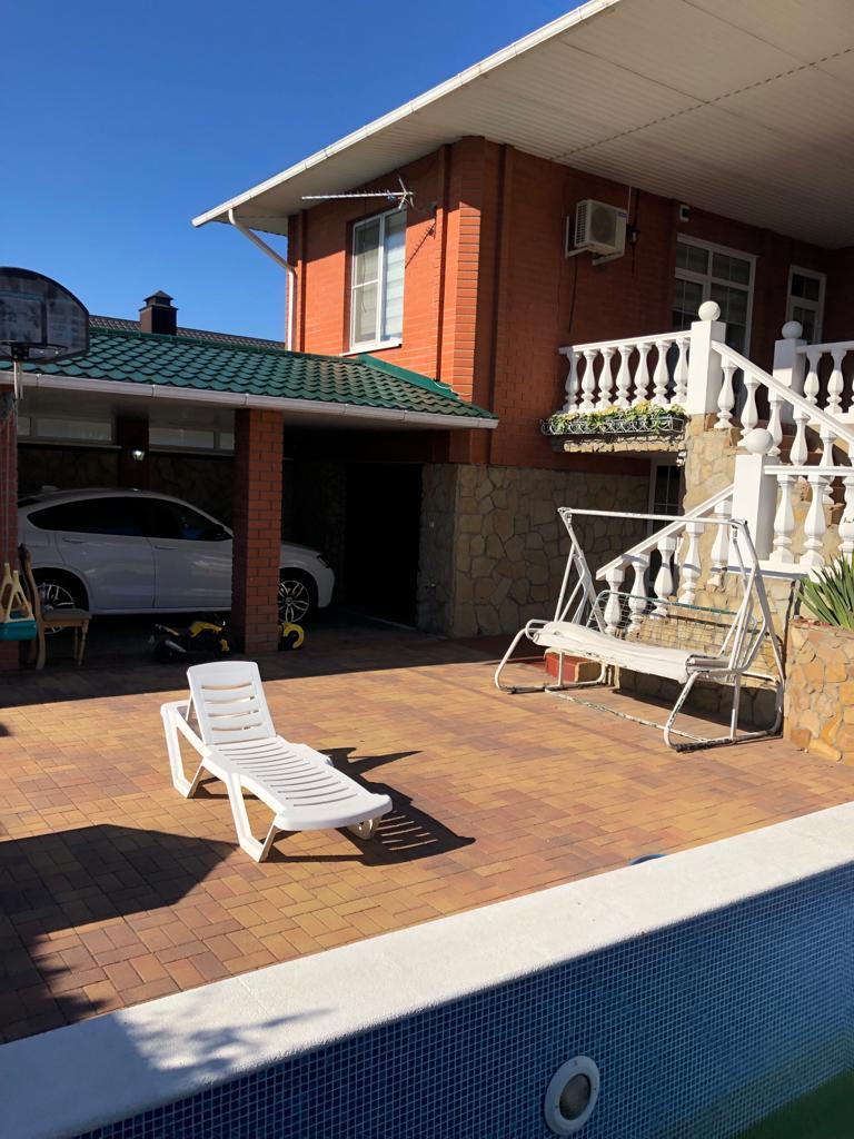 Фото №2: Дом 260 м² + 5 сот. - Тихорецк, ул. Воровского, 5В