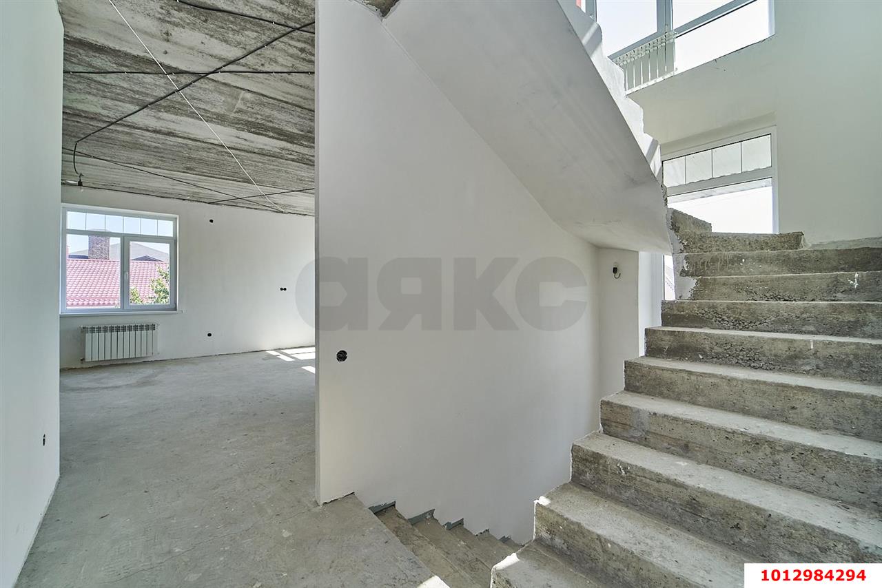 Фото №12: Дом 236 м² + 4 сот. - Краснодар, Западный внутригородской округ, мкр. Фестивальный, пер. Тимашевский, 16