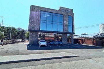 Фото №3: Торговое помещение 500 м² - Краснодар, ж/м Пашковский, ул. имени В.Н. Мачуги, 49