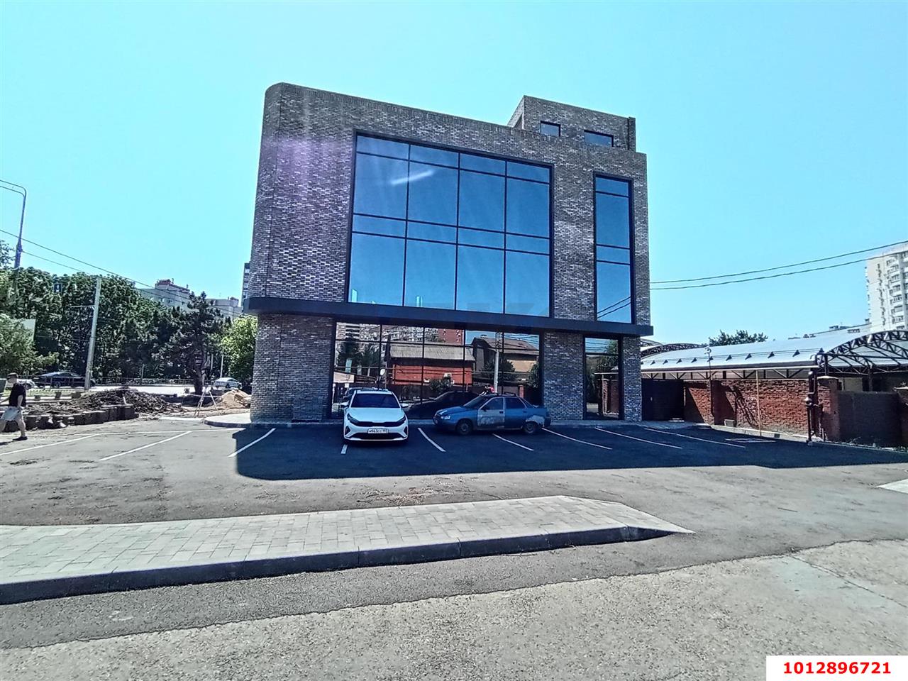 Фото №3: Торговое помещение 500 м² - Краснодар, Пашковский, ул. имени В.Н. Мачуги, 49