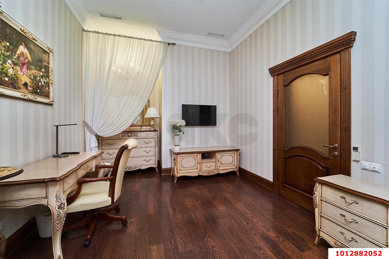 Фото №15: Дом 296 м² + 12 сот. - Краснодар, Прикубанский внутригородской округ, мкр. 2-я Площадка, ул. Взлётная, 5