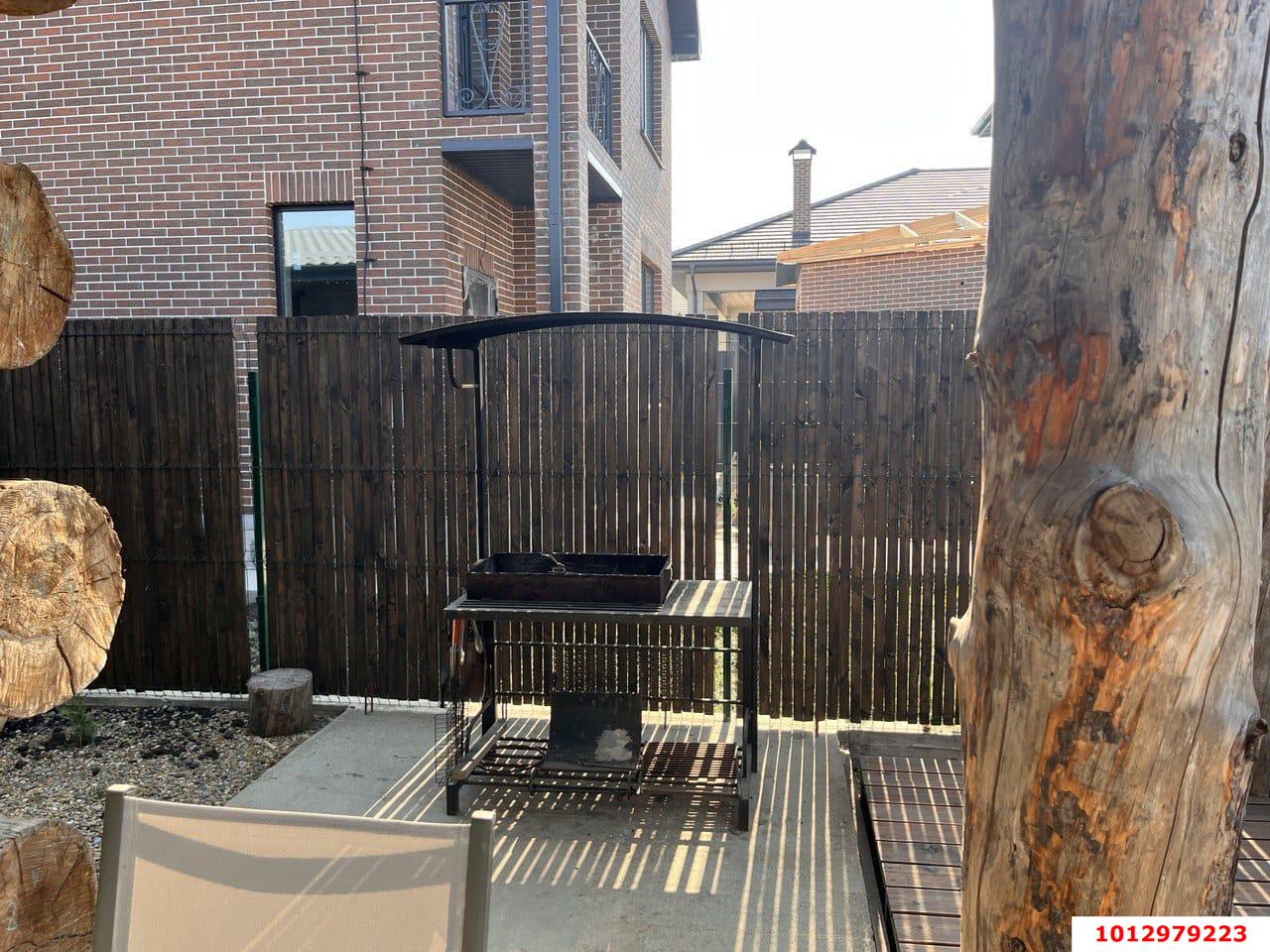 Фото №1: Дом 230 м² + 8 сот. - Краснодар, Тихая Поляна, ул. имени Писателя Г.И. Василенко, 64