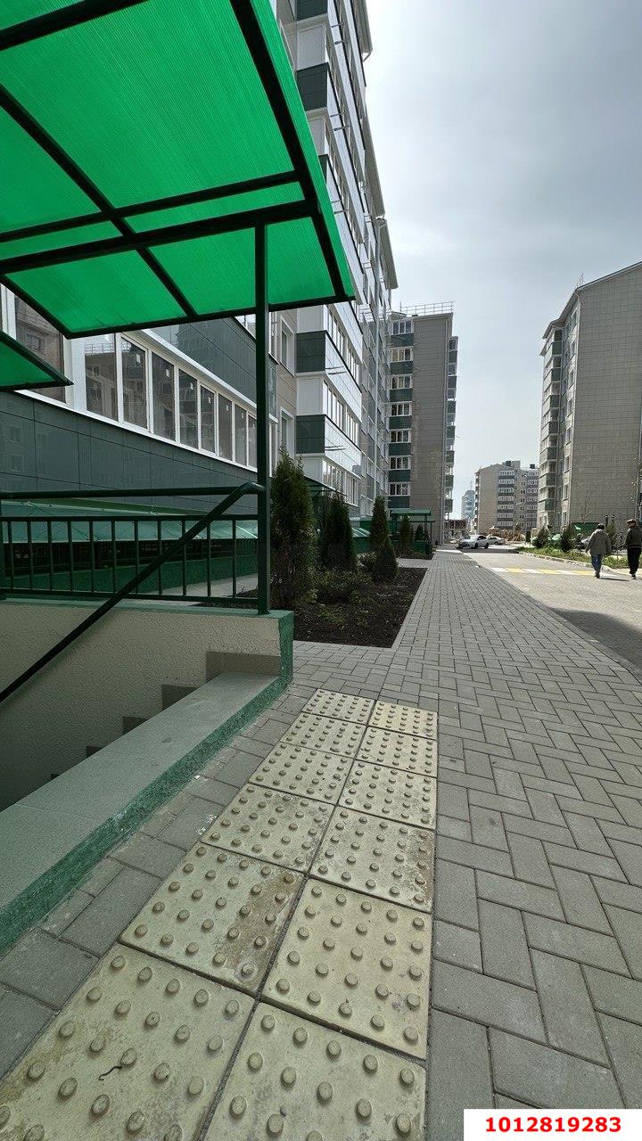 Фото №5: Торговое помещение 22 м² - Краснодар, жилой комплекс Краски, ул. Краеведа Соловьёва, 6к3