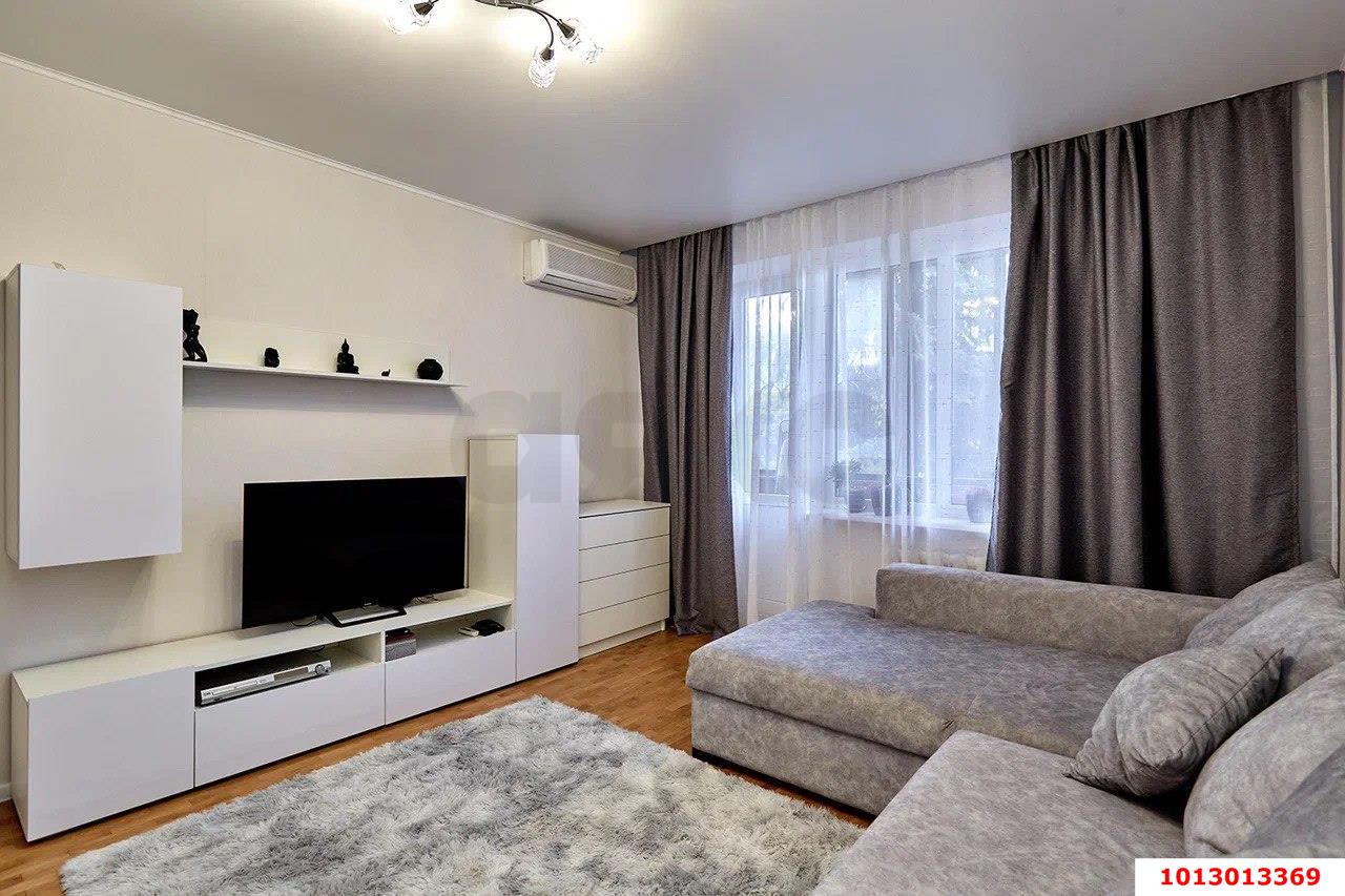 Фото №2: 2-комнатная квартира 55 м² - Краснодар, Прикубанский внутригородской округ, Завод Радиоизмерительных Приборов, п. Калинино, ул. Российская, 446/6