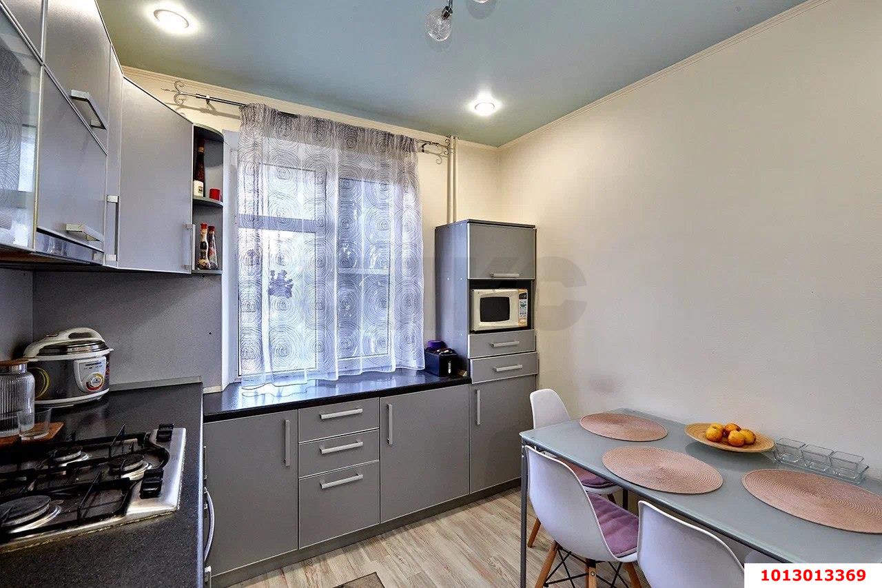 Фото №4: 2-комнатная квартира 55 м² - Краснодар, Прикубанский внутригородской округ, Завод Радиоизмерительных Приборов, п. Калинино, ул. Российская, 446/6