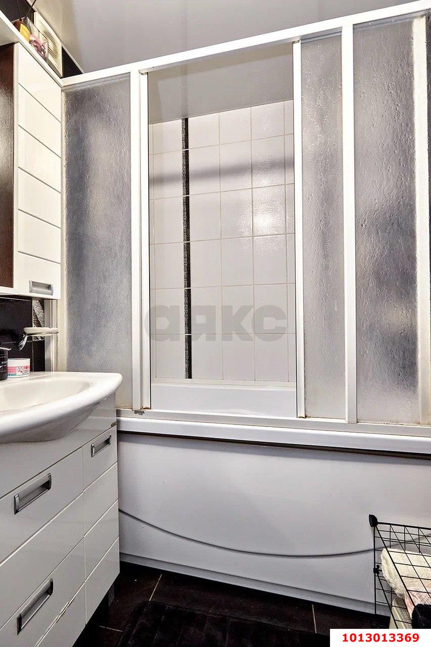 Фото №8: 2-комнатная квартира 55 м² - Краснодар, Прикубанский внутригородской округ, Завод Радиоизмерительных Приборов, п. Калинино, ул. Российская, 446/6