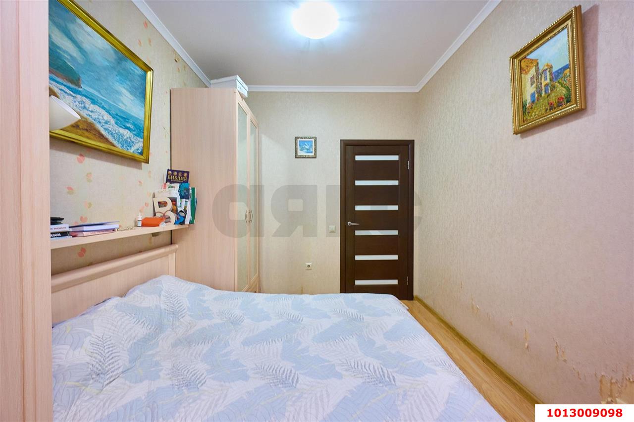 Фото №1: 3-комнатная квартира 67 м² - Краснодар, Прикубанский внутригородской округ, Завод Радиоизмерительных Приборов, мкр. Музыкальный, ул. имени Сергея Есенина, 113