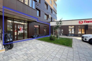 Фото №1: Торговое помещение 129 м² - Краснодар, мкр. жилой комплекс Ракурс, ул. имени Героя Ростовского, 8к4