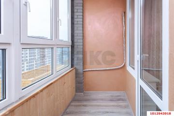 Фото №2: 1-комнатная квартира 42 м² - Краснодар, мкр. Карасунский внутригородской округ, ул. имени В.Н. Мачуги, 166/1