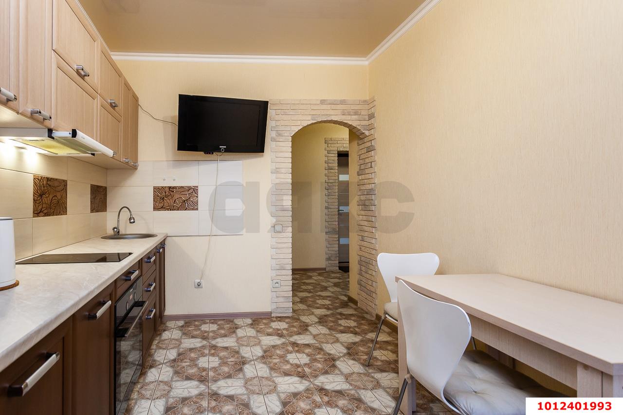 Фото №4: 1-комнатная квартира 37 м² - Краснодар, Карасунский внутригородской округ, ж/м Пашковский, ул. Октябрьская, 12/1